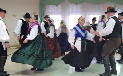 Nastop Folklorne skupine Kamnik